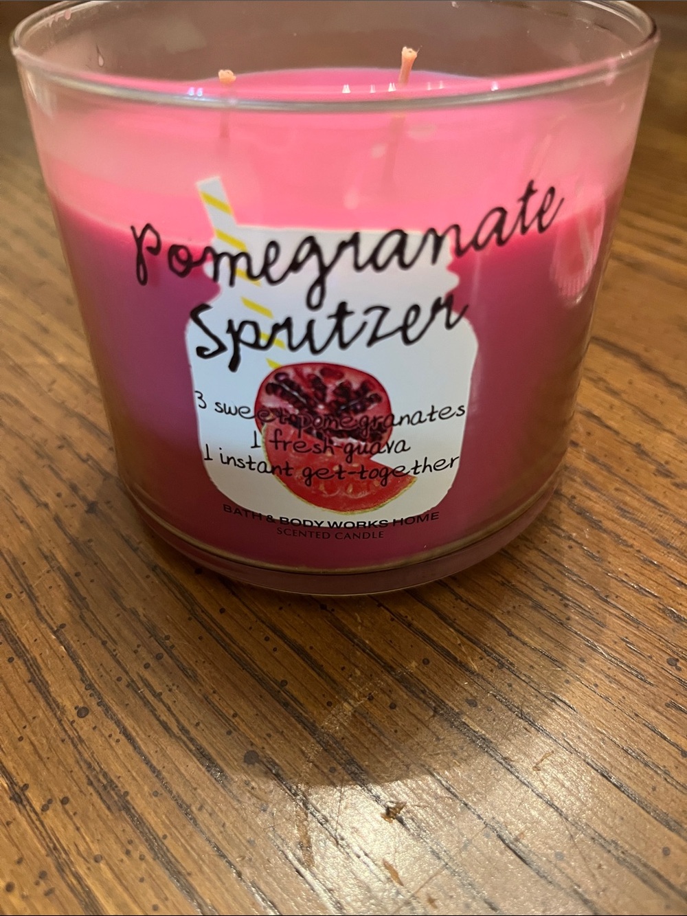 Bath & Body Works "Summer Sips" scented candle in Pomegranate Spritzer - Picture 6 of 10